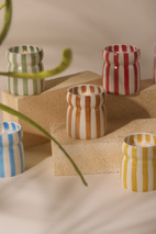 Doftljus Cabana Lilarandig keramik - Grecian Sand