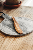Heirol Butter Knife Olive Wood 17 cm