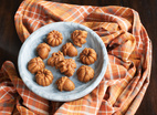 Nordic Ware Autumn Cakelet Pan