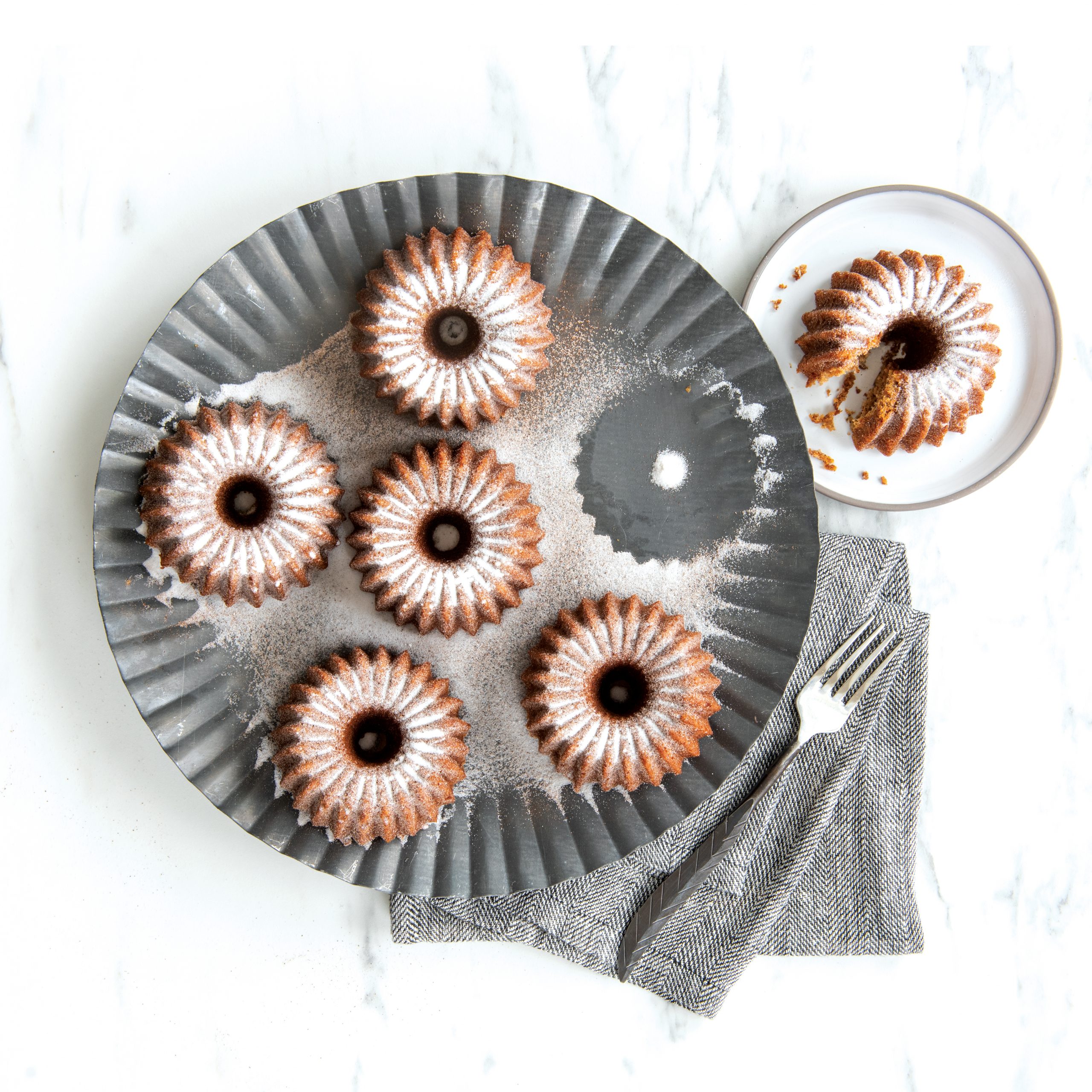 Nordic Ware Brilliance Bundtlette Pan