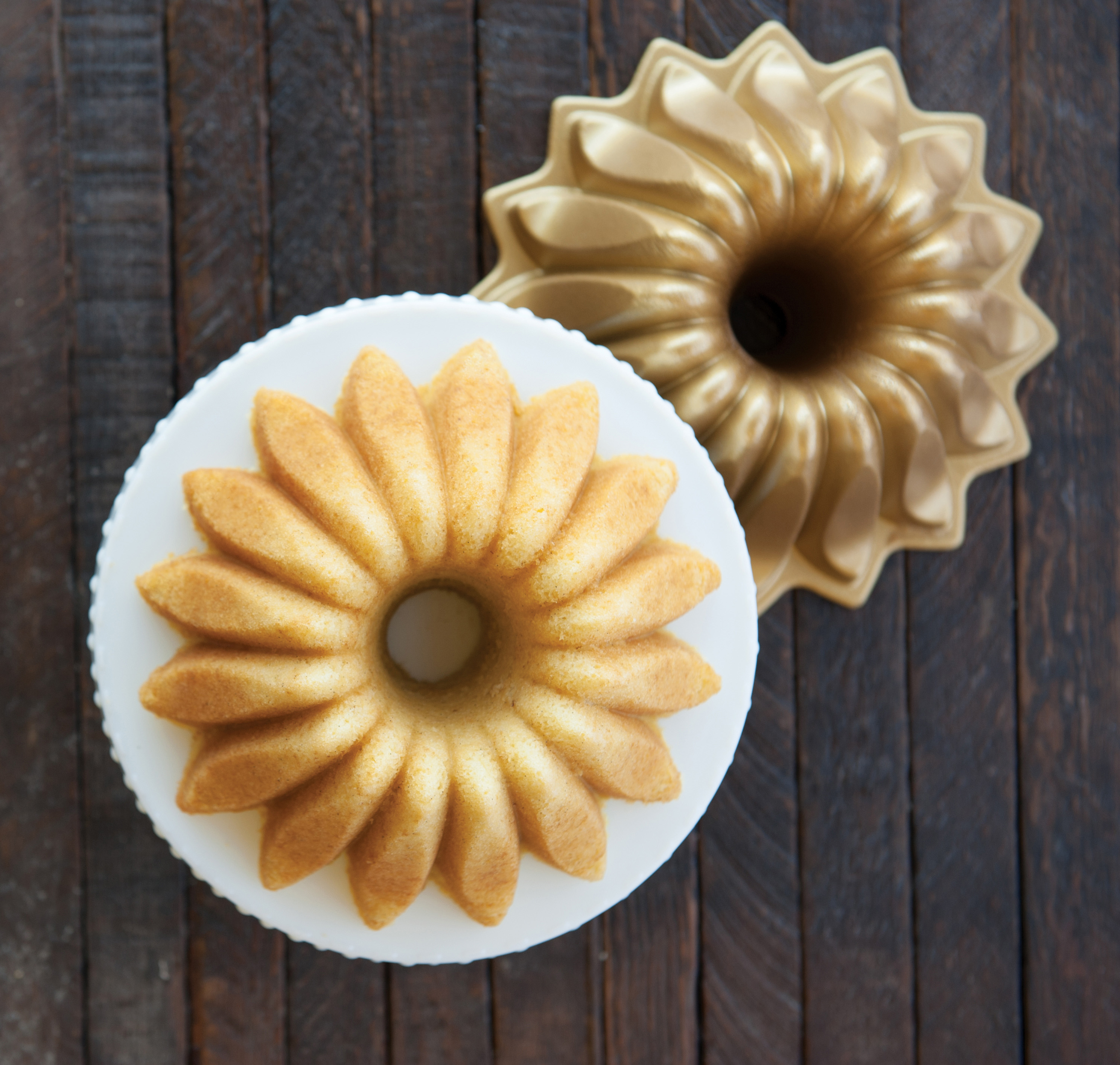 Nordic Ware Lotus Bundt®Pan
