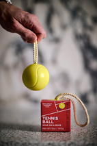 Tvål på snöre- Tennisboll , Sandalwood