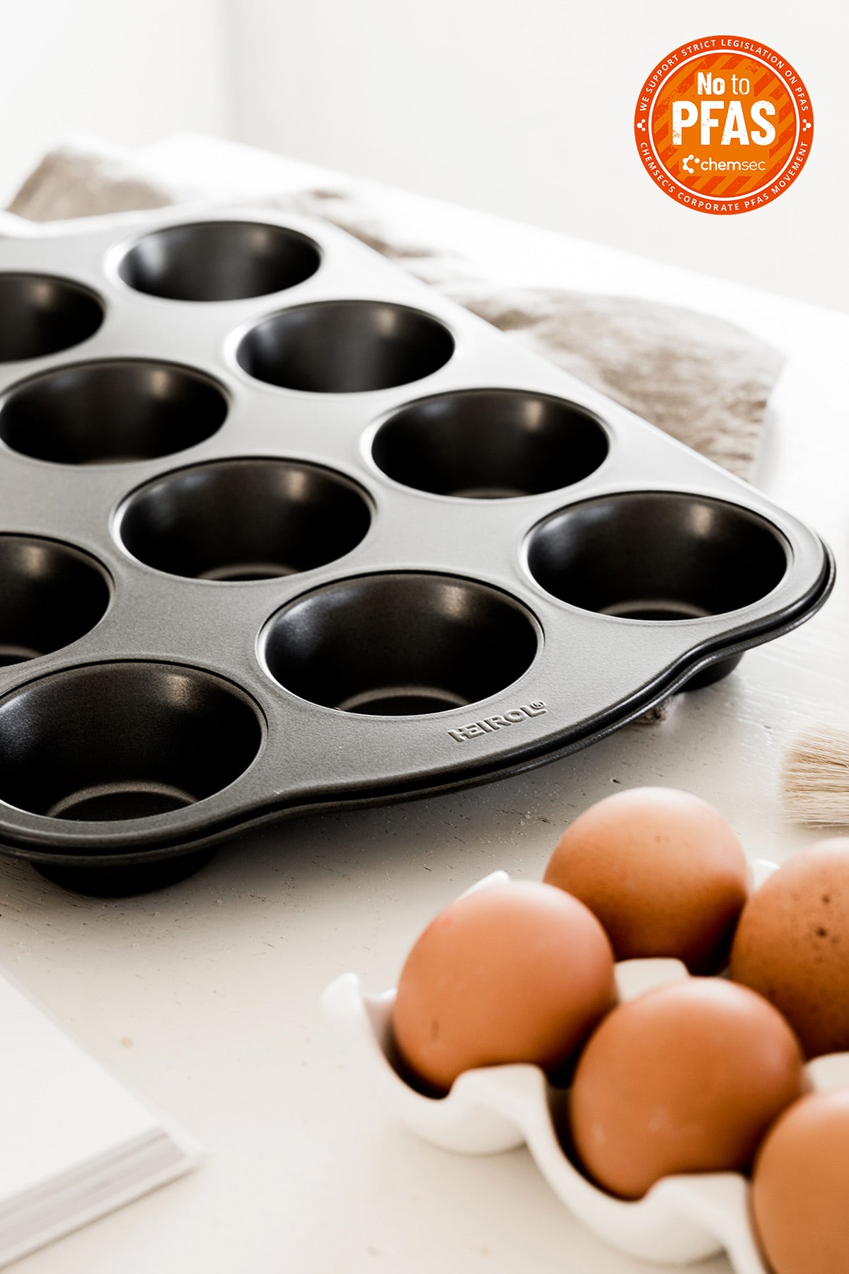 Heirol Muffin Tin 12 pcs